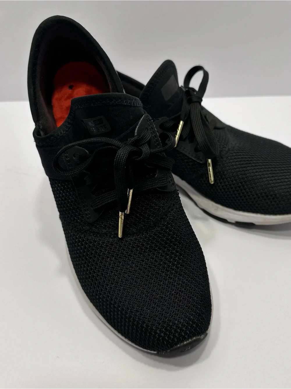 New Balance Black Knit Women's Size 8 Sneaker with Leopard Accent